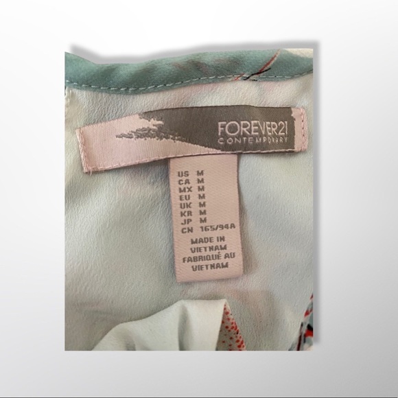 Forever 21 seashell and sea horse patterned tank blouse with beaded ties - Picture 5 of 7